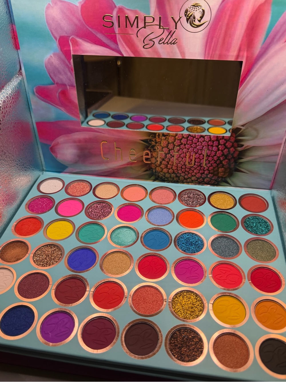 Simply Belle Cheerful Bright Multi-Color Eyeshadow Palette